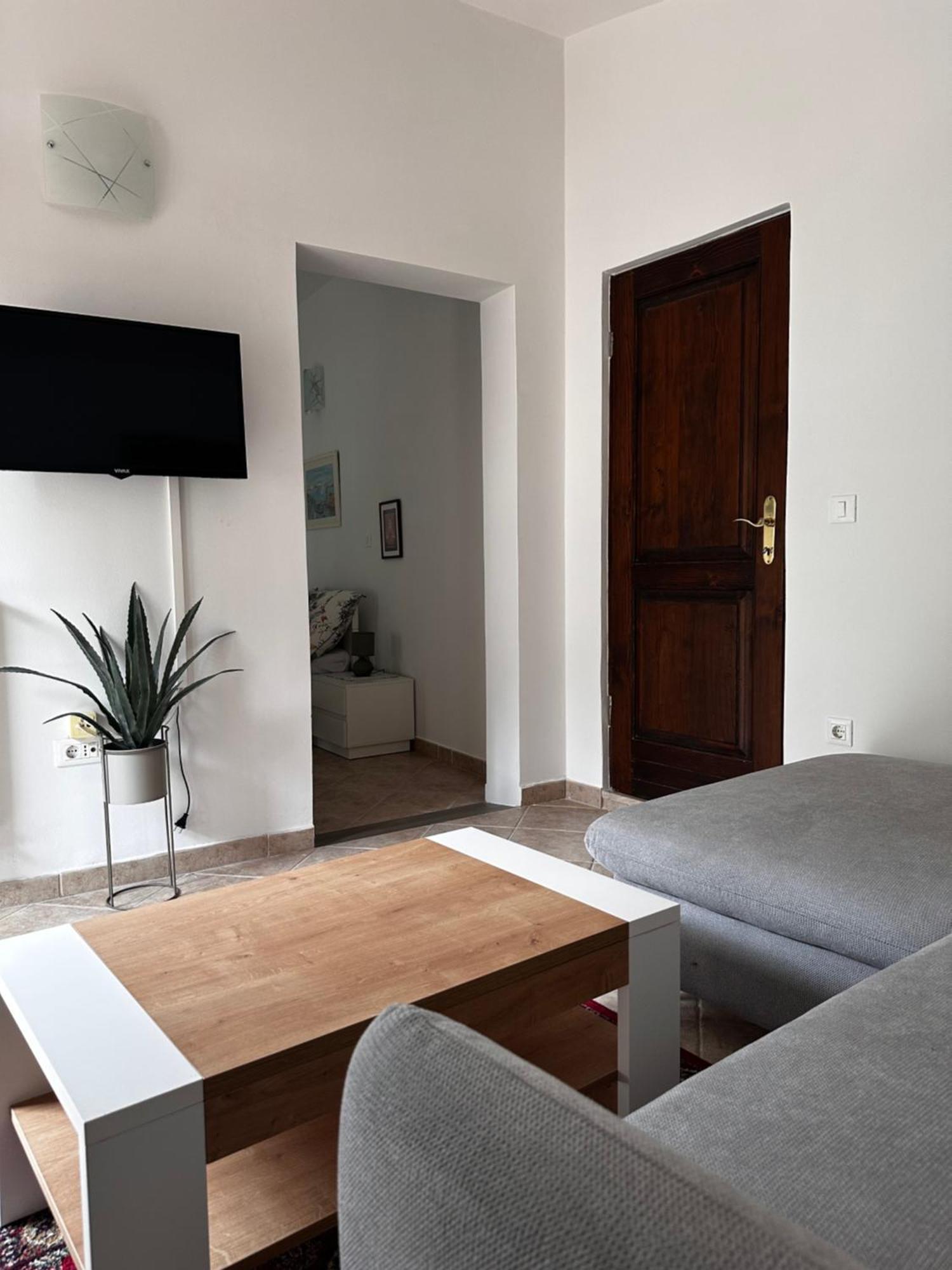 Apartments Vesna Фунтана Экстерьер фото