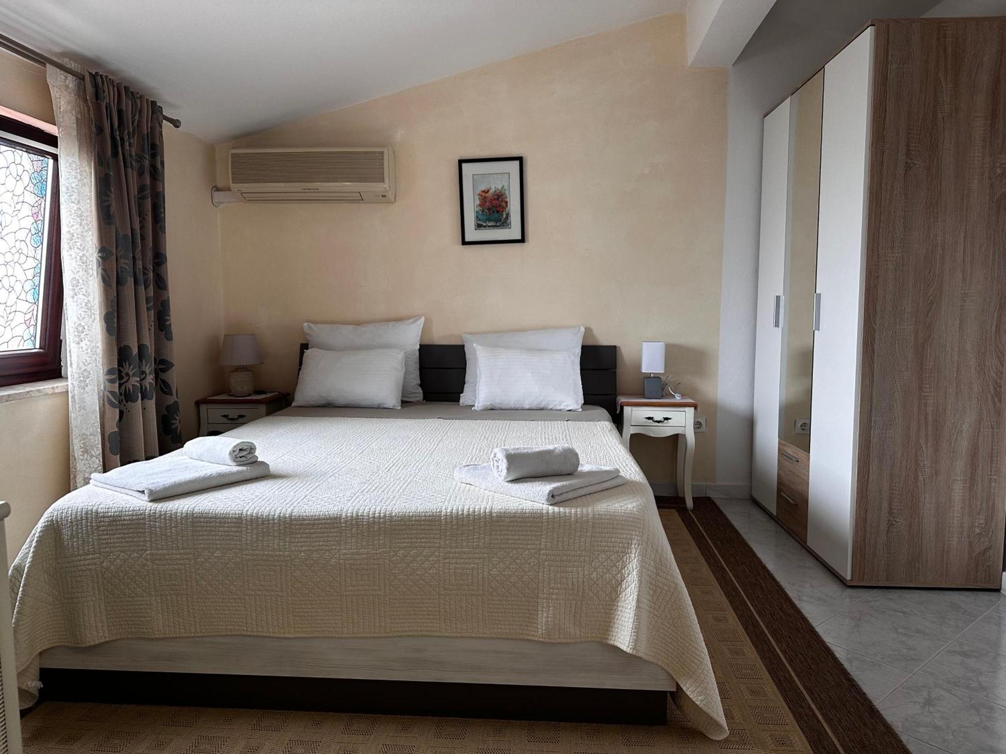 Apartments Vesna Фунтана Экстерьер фото