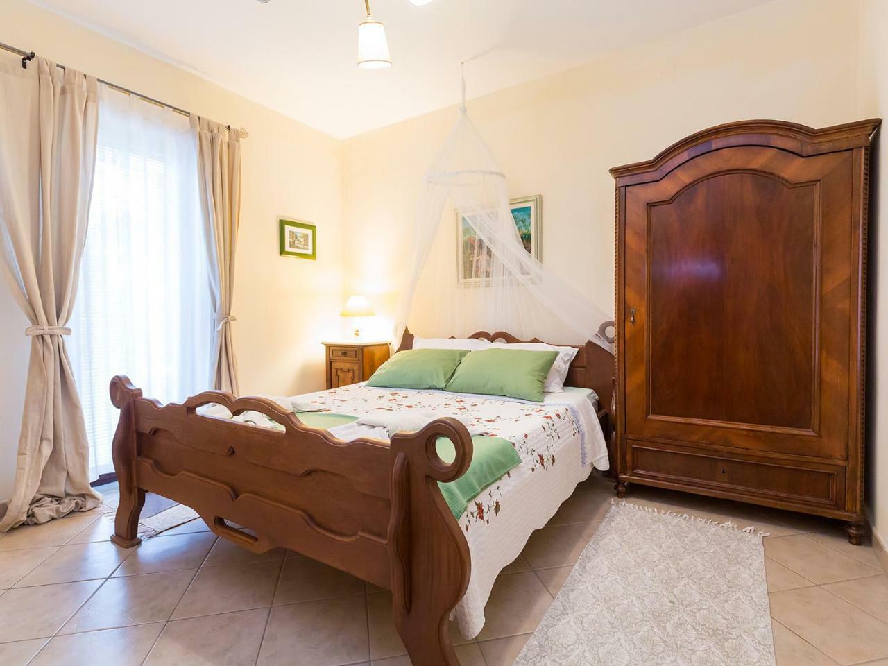 Apartments Vesna Фунтана Экстерьер фото